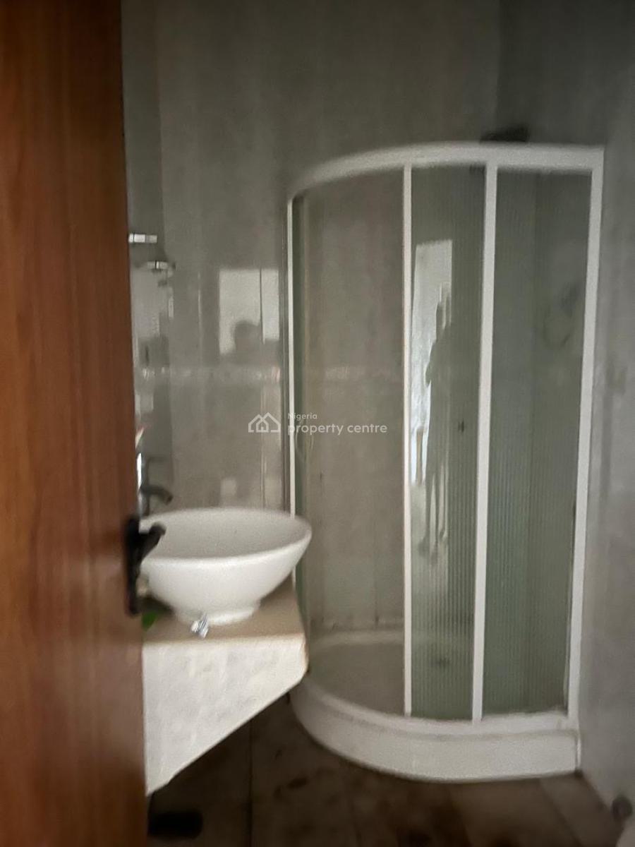 Spacious 3 Bedroom Apartment, Victoria Island (vi), Lagos, Flat / Apartment for Rent