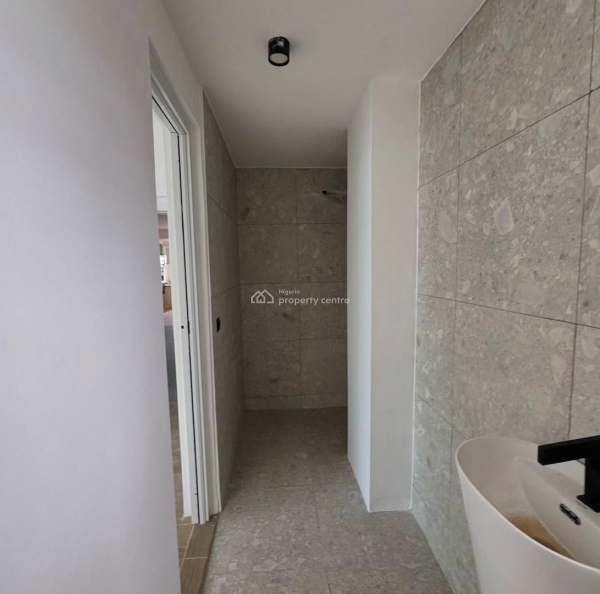 2bedrooms Apartment with Bq, Agungi, Lekki, Lagos, Flat / Apartment for Sale