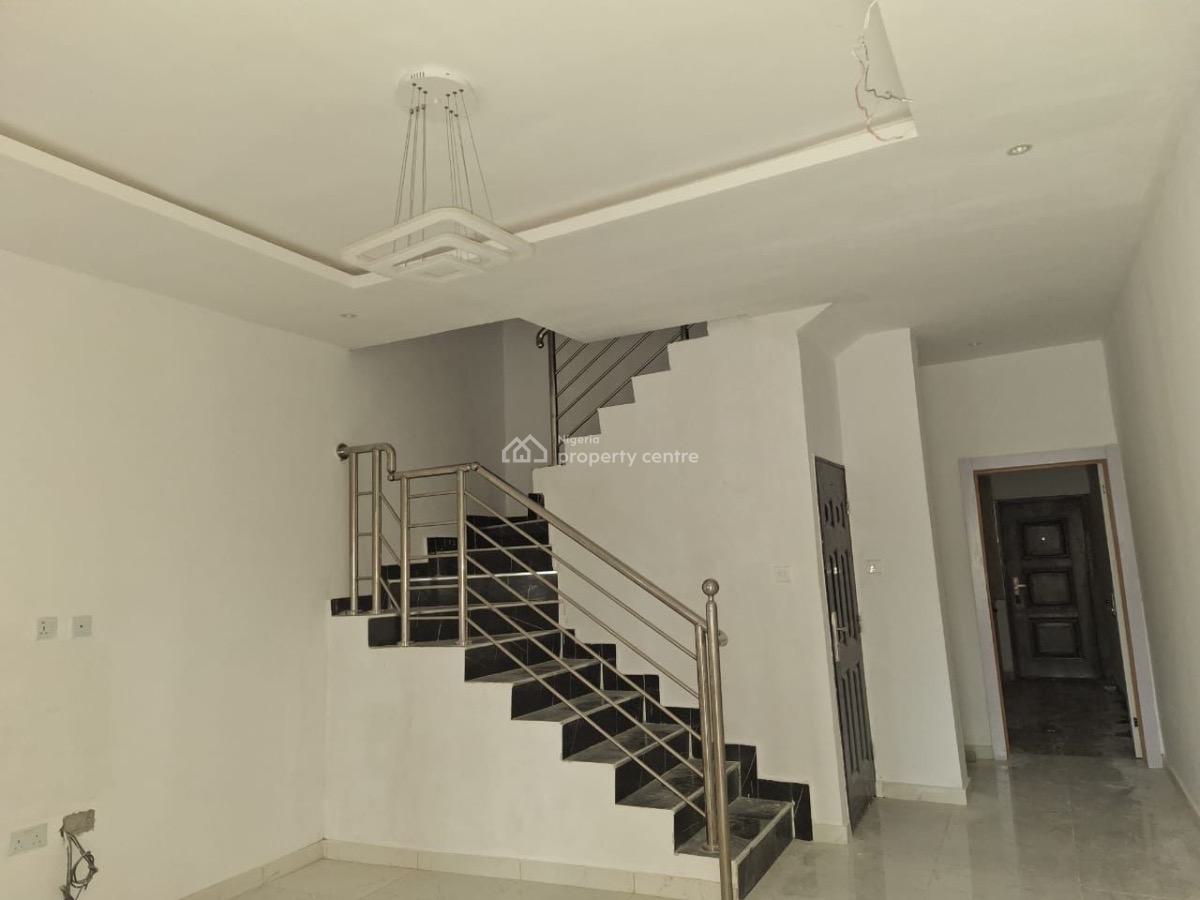 Self Serviced 3 Bedrooms Terrace Duplex, Ikota, Lekki, Lagos, Terraced Duplex for Rent