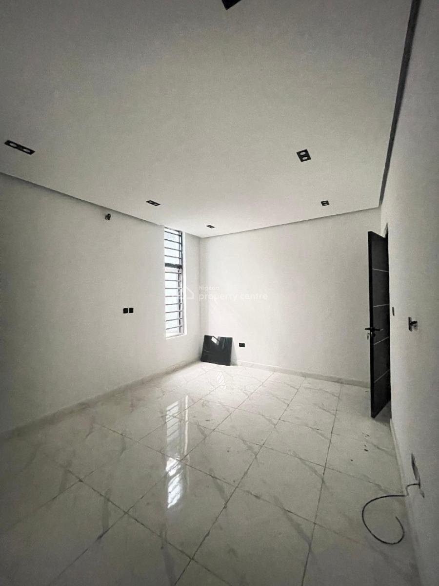 Luxurious 2bedroom Apartment, Ologolo, Lekki, Lagos, Flat / Apartment for Sale