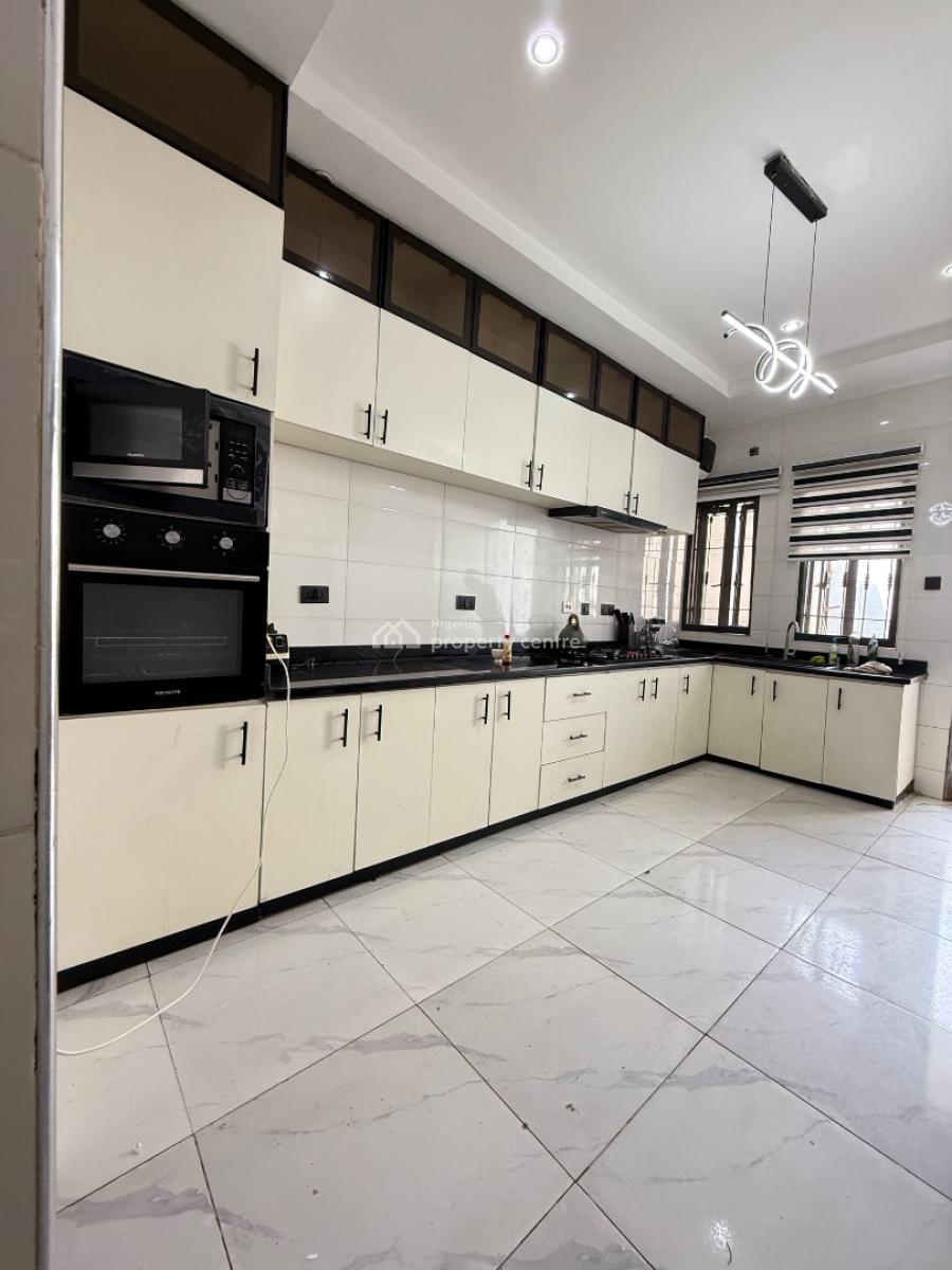 Luxury Furnished and Serviced 4 Bedroom Terrace Duplex with Bq, Guzape District, Abuja, Terraced Duplex for Rent