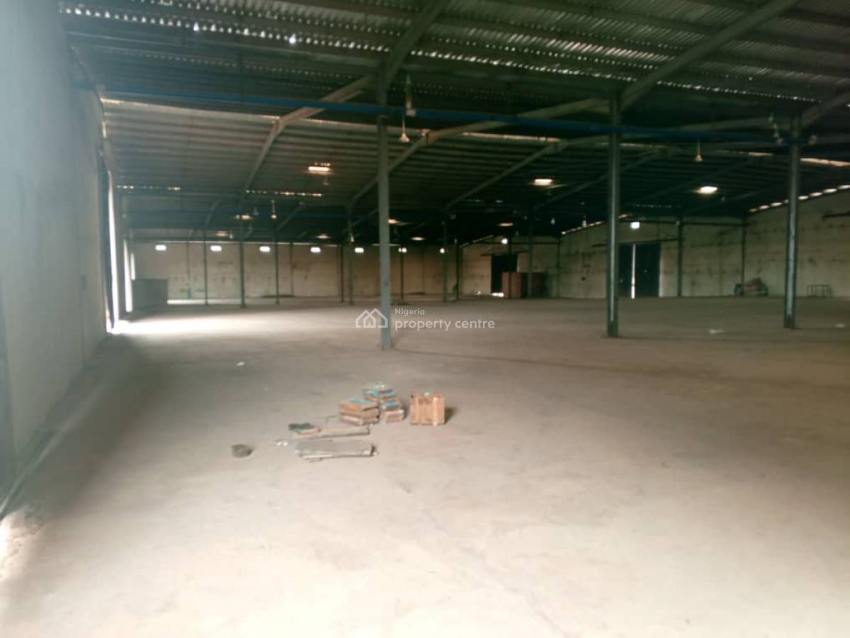 4,000sqm Warehouse with Block of Flats, Along Lagos Ibadan Expressway Before Shagamu Interchange, Km 46, Ogun, Warehouse for Rent