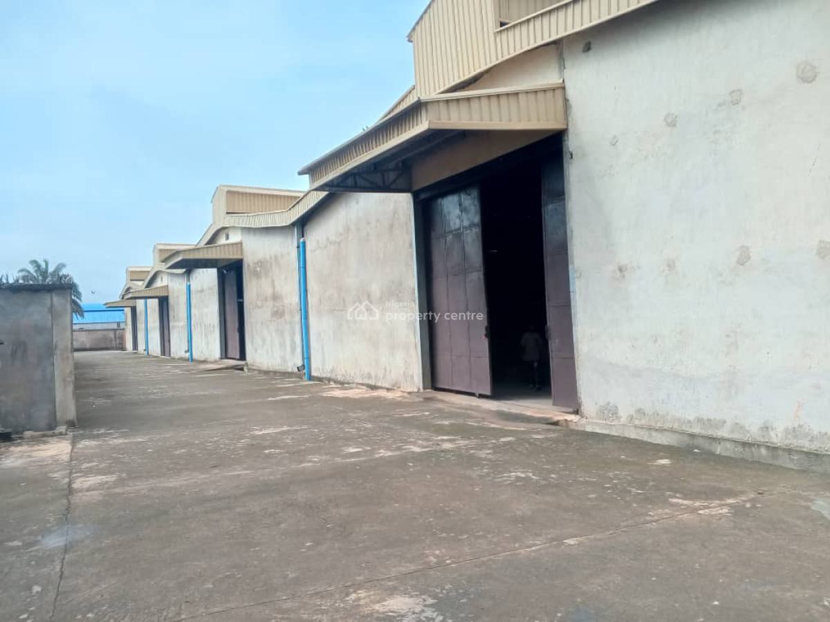 4,000sqm Warehouse with Block of Flats, Along Lagos Ibadan Expressway Before Shagamu Interchange, Km 46, Ogun, Warehouse for Rent