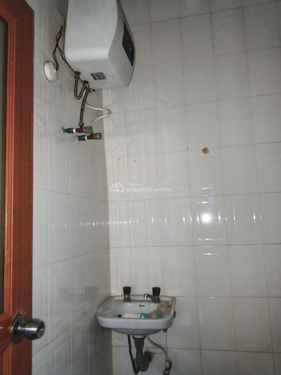 a Lovely Spacious Room Self Contain in a 3bedrooms Upstairs Shared, Peace Estate Badore Road, Badore, Ajah, Lagos, Self Contain (single Rooms) for Rent