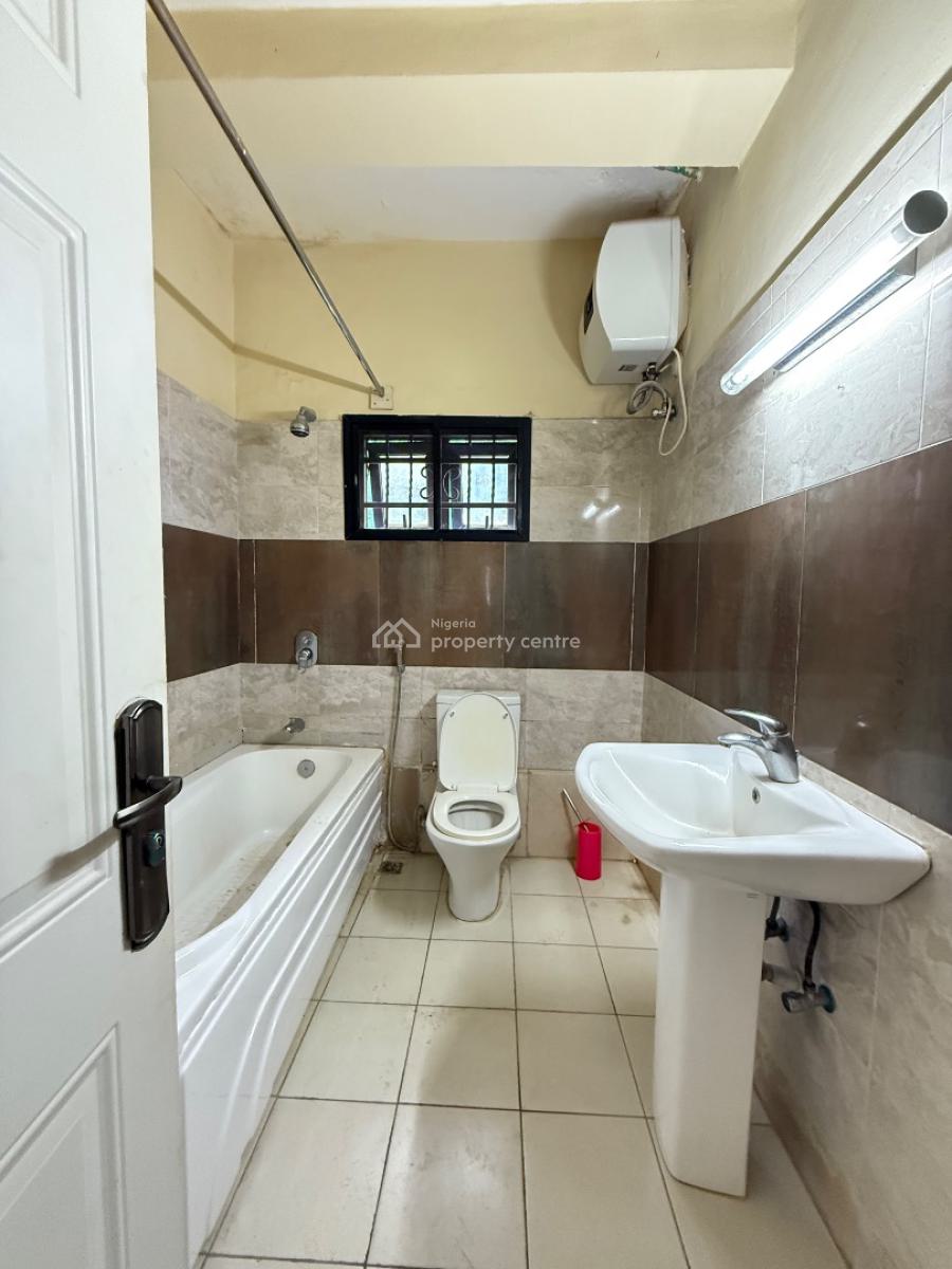4 Bedroom Terrace Duplex with Bq, Guzape District, Abuja, Terraced Duplex for Rent