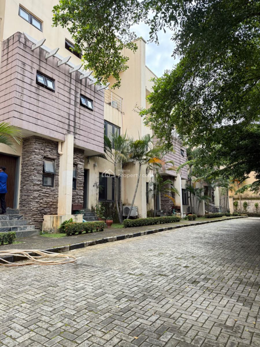 4 Bedroom Terrace Duplex with Bq, Guzape District, Abuja, Terraced Duplex for Rent