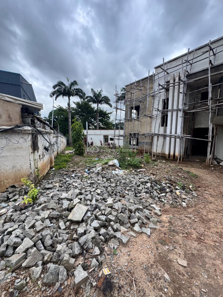 Commerical Property Suitable for Lounge & Restaurants, Off Ademola Adetokunbo Crescent, Wuse 2, Abuja, Hotel / Guest House for Rent