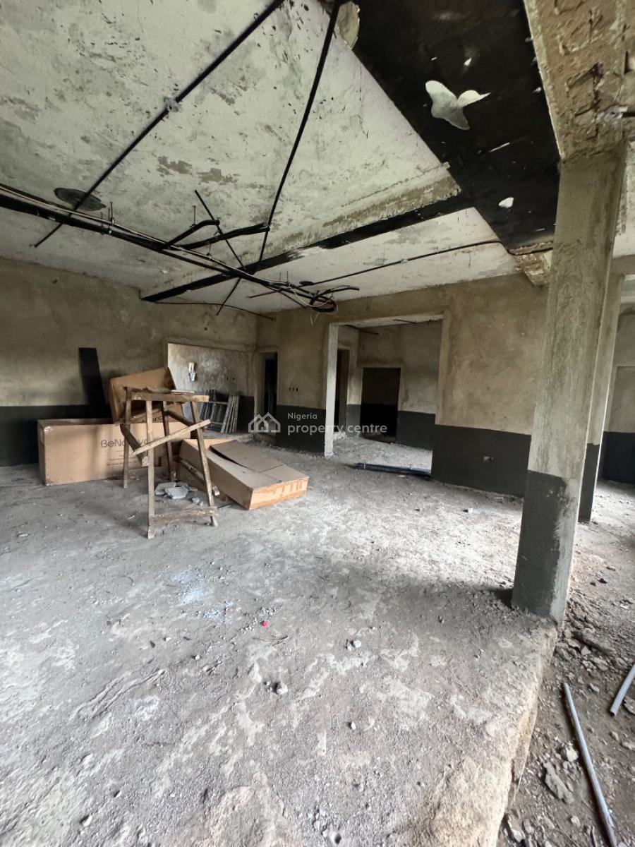 Commerical Property Suitable for Lounge & Restaurants, Off Ademola Adetokunbo Crescent, Wuse 2, Abuja, Hotel / Guest House for Rent