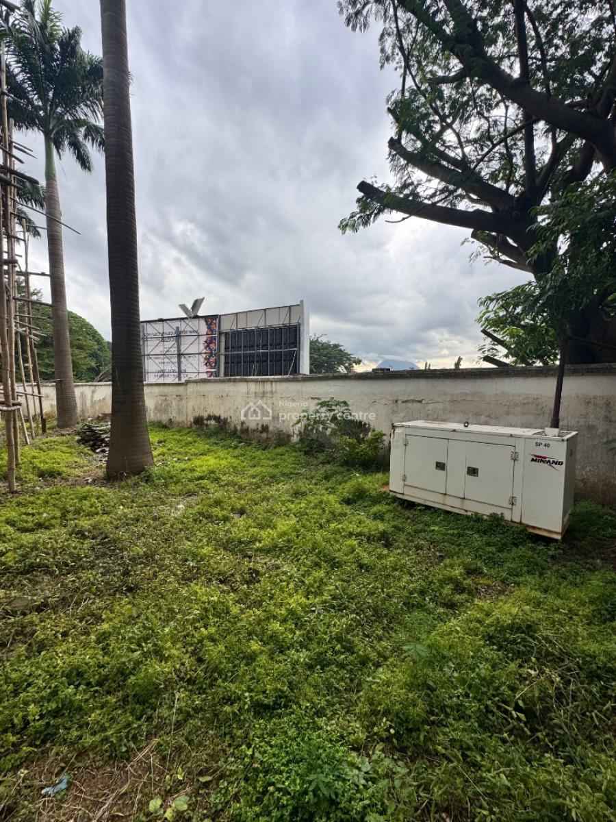 Commerical Property Suitable for Lounge & Restaurants, Off Ademola Adetokunbo Crescent, Wuse 2, Abuja, Hotel / Guest House for Rent