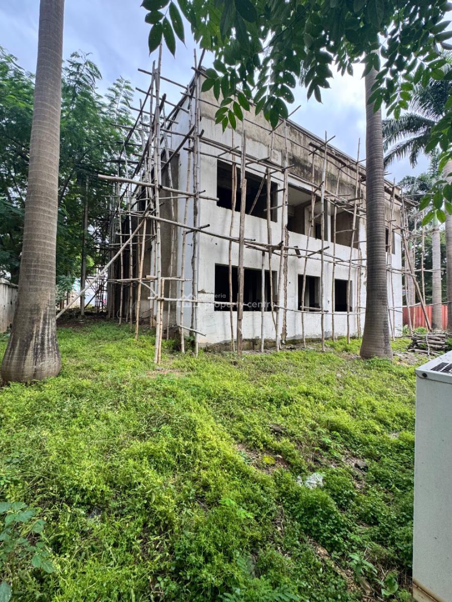 Commerical Property Suitable for Lounge & Restaurants, Off Ademola Adetokunbo Crescent, Wuse 2, Abuja, Hotel / Guest House for Rent