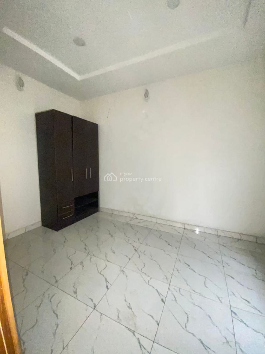 3 Bedroom Apartment in an Estate, Victoria Island (vi), Lagos, Flat / Apartment for Rent