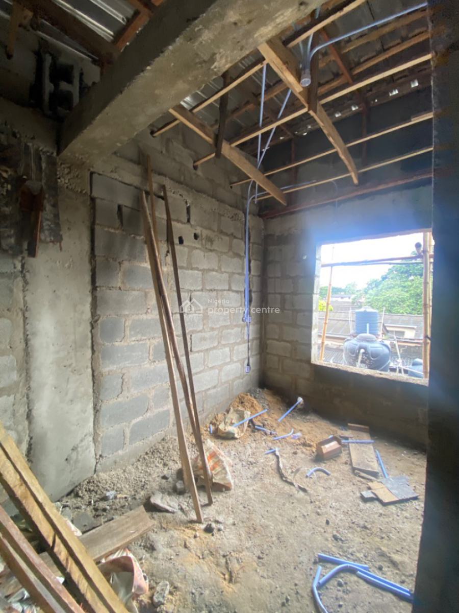 Luxury 2 Bedrooms Terrace Duplex, Off Adeniran Ogunsanya, Adeniran Ogunsanya, Surulere, Lagos, Terraced Duplex for Sale