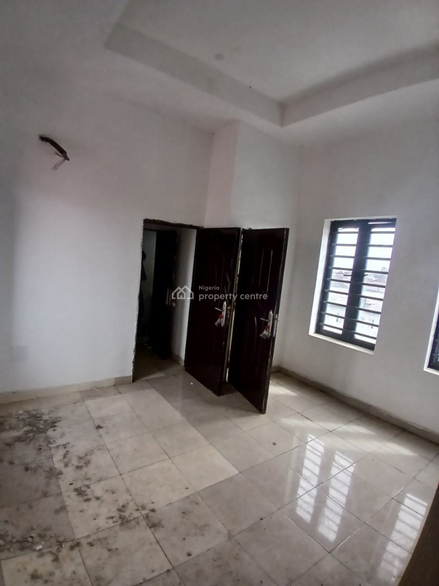 Brand New Studio Apartment Upstairs (room Self-contained), Gated and Secured Estate, Agungi, Lekki, Lagos, Self Contain (single Rooms) for Rent