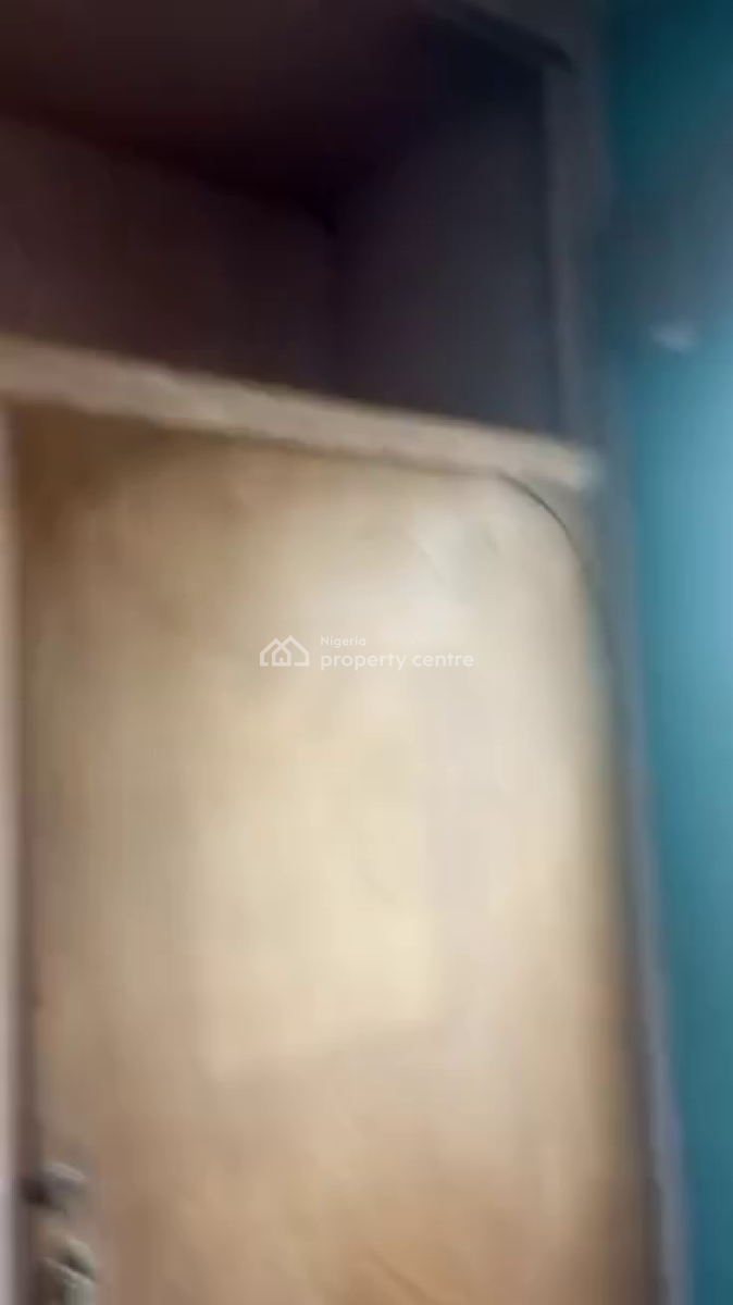 3bedroom Flat, Abesan, Ipaja, Lagos, Flat / Apartment for Sale