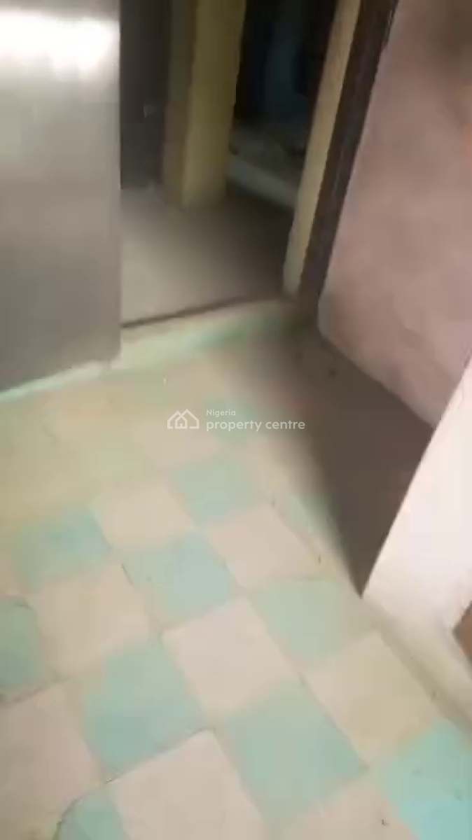 3bedroom Flat, Abesan, Ipaja, Lagos, Flat / Apartment for Sale