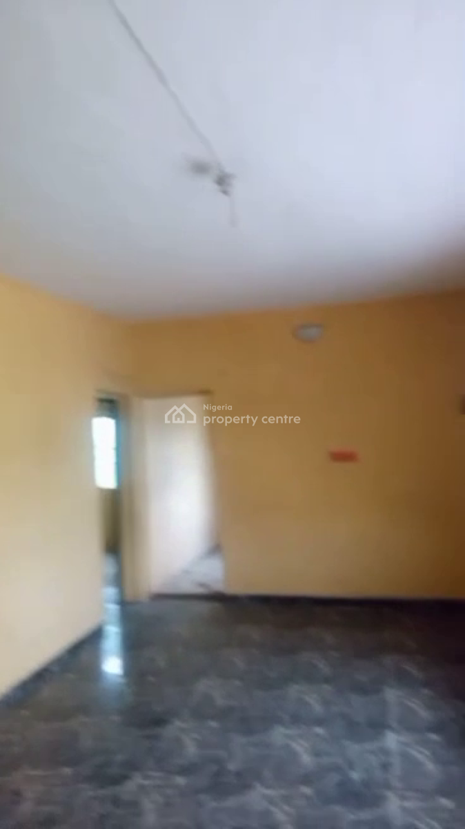 3bedroom Flat, Abesan Estate, Abesan, Ipaja, Lagos, Flat / Apartment for Sale