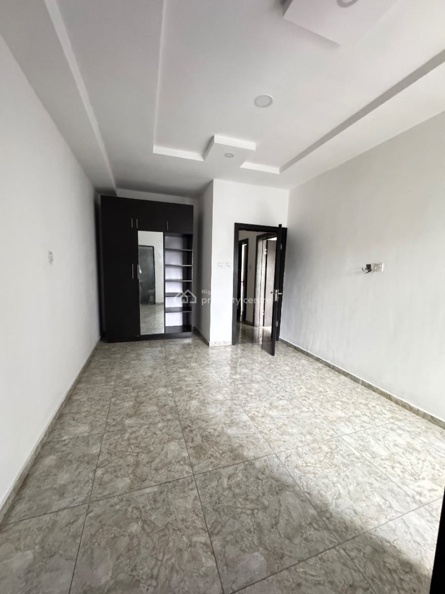 Beautiful 3bedroom Apartment with a Bq, Off Admiralty, Lekki Phase 1, Lekki, Lagos, Block of Flats for Sale