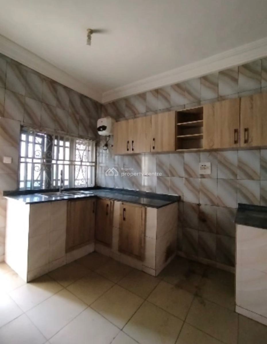 Well Built and Spacious Fully Detached 4 Bedroom with 1bedroom Attache, in an Estate, Lokogoma District, Abuja, Detached Duplex for Rent
