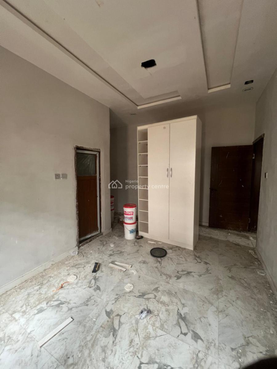 4 Until of 2 Bedroom Flat, Akilapa Isokan Estate, Ibadan, Oyo, Flat / Apartment for Rent