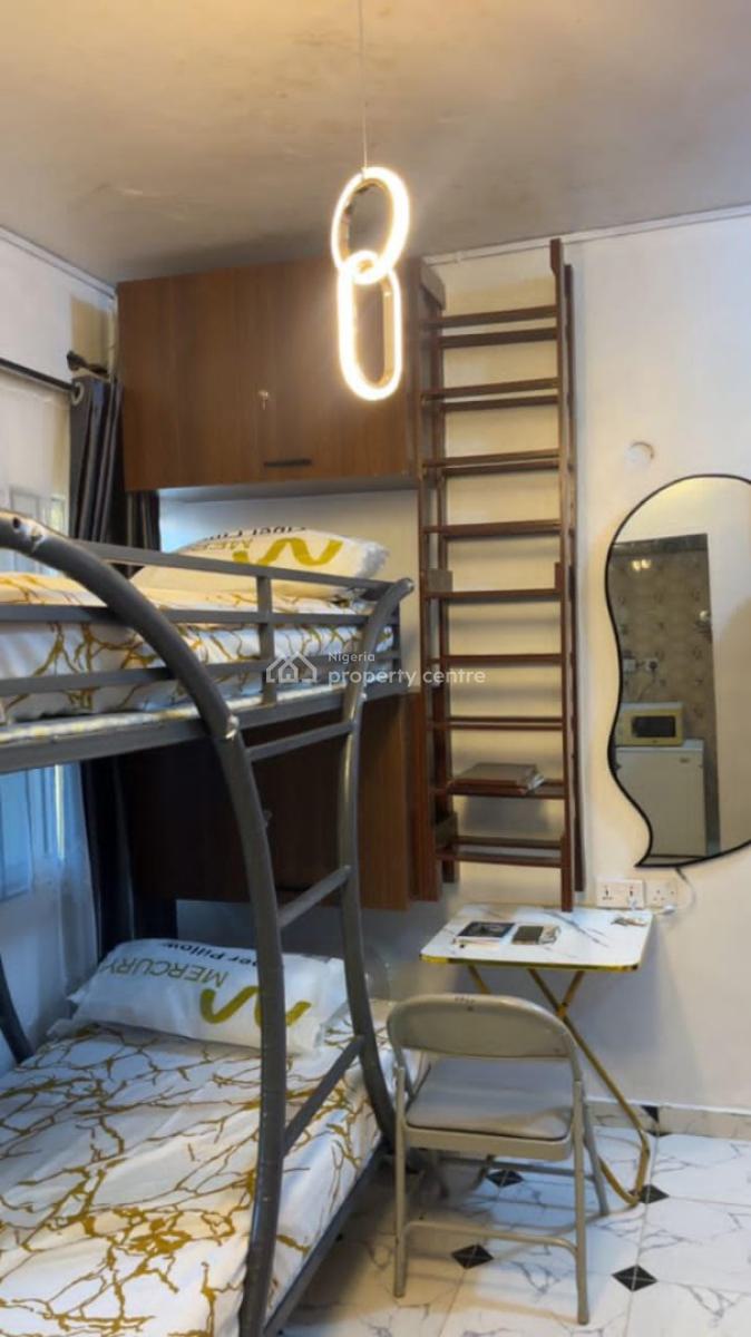 Comfy Hostel Apartment -- Unilag Axis, Akoka, Yaba, Lagos, Flat / Apartment for Rent