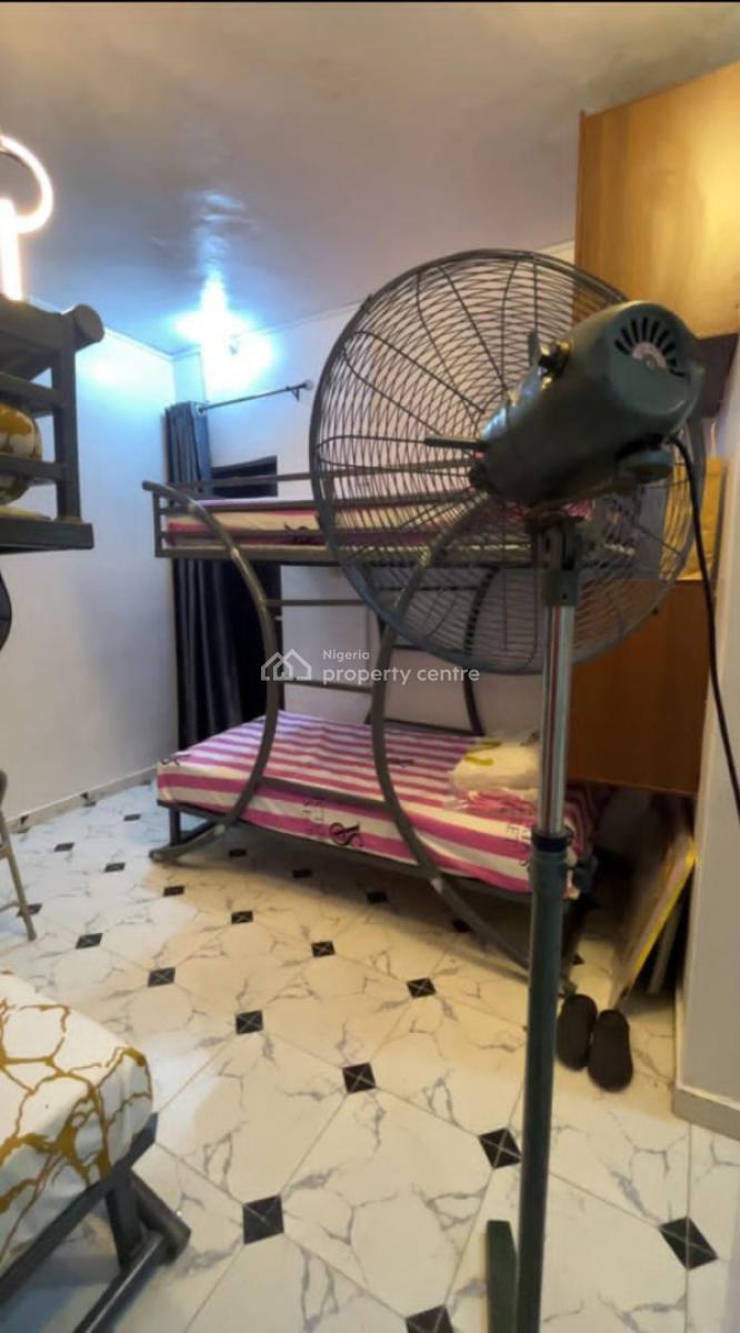 Comfy Hostel Apartment -- Unilag Axis, Akoka, Yaba, Lagos, Flat / Apartment for Rent