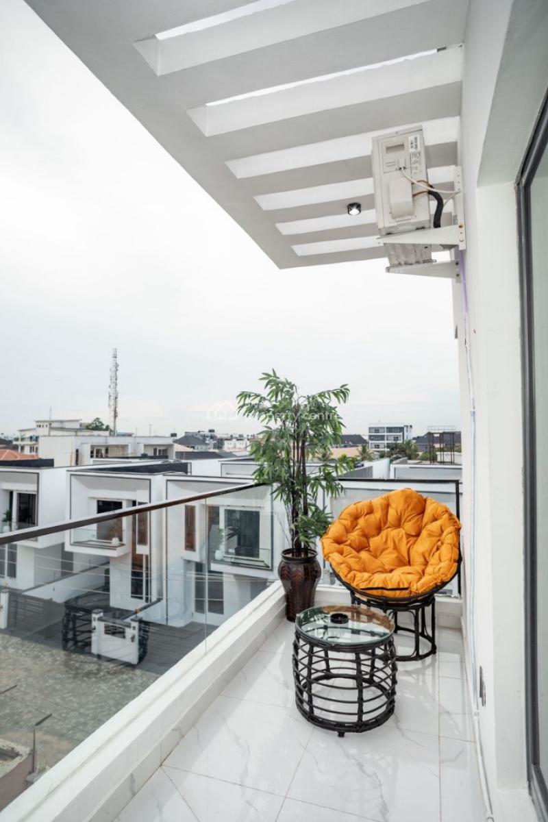 Our Beautiful 2 Bedroom City View Apartment with a Ps5, Swimming Pool,, Illasan, Ikate, Lekki, Lagos, Flat / Apartment Short Let