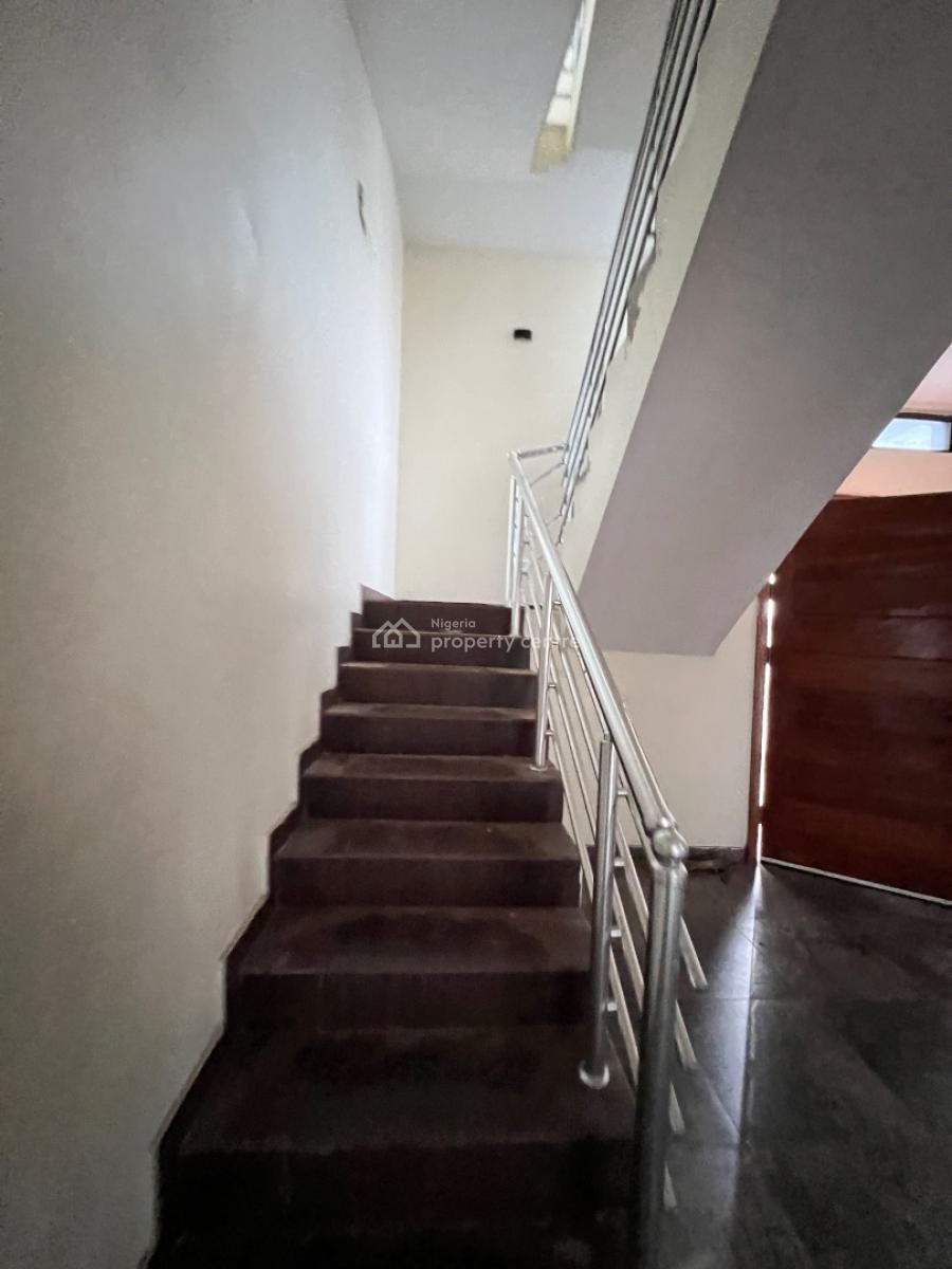 Spacious 5 Bedroom Semi-detached House with Bq and Study, Agungi, Lekki, Lagos, Semi-detached Duplex for Rent