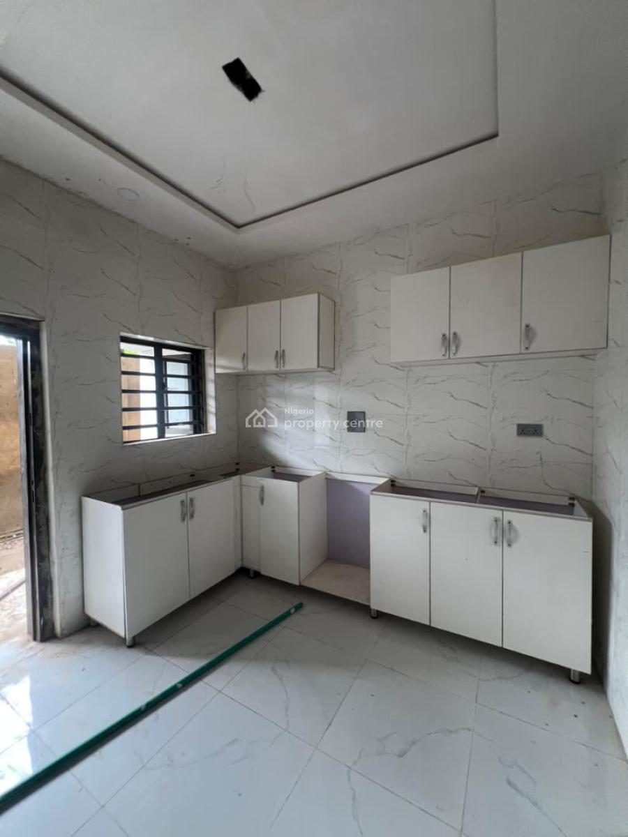 Luxury Units of 2bedroom Flat with Sweet Modern Facilities, Isokan Estate, Ojurin Akobo Ibadan, Ibadan, Oyo, Flat / Apartment for Rent