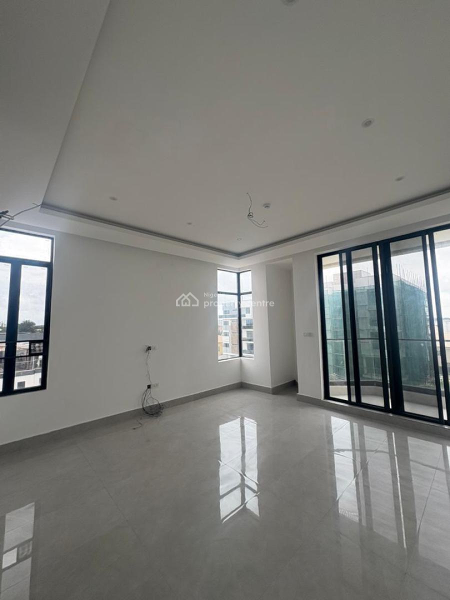 Luxury 3 Bedroom Apartment with Swimming Pool and a Gym, Admiralty Road, Lekki Phase 1, Lekki, Lagos, Flat / Apartment for Rent