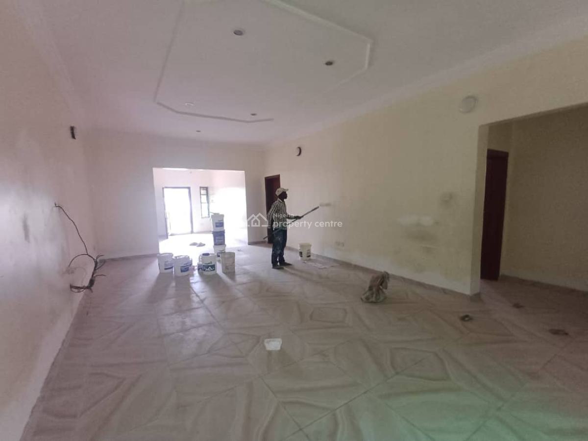 Spacious 3 Bedroom Apartment with Bq, Off Admiralty Way, Lekki Phase 1, Lekki, Lagos, Flat / Apartment for Rent