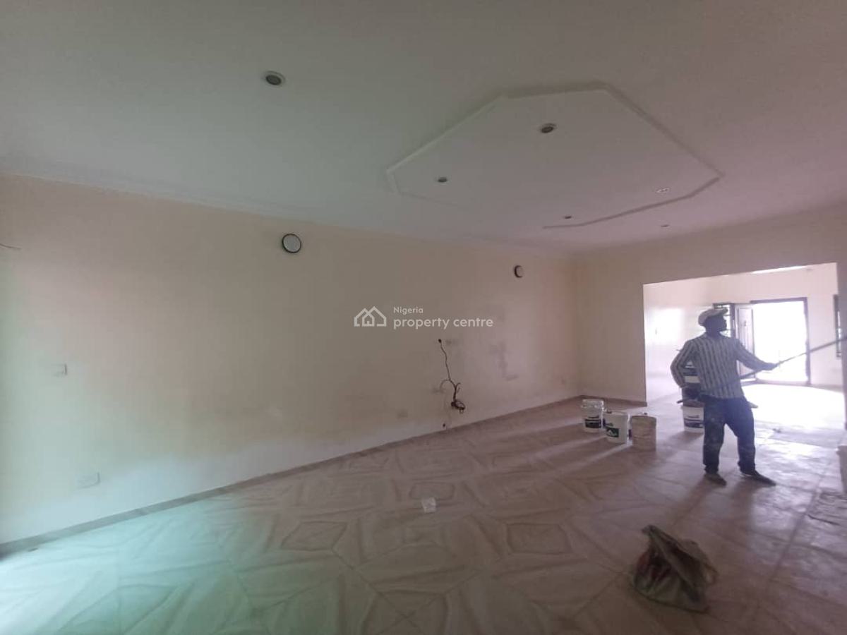Spacious 3 Bedroom Apartment with Bq, Off Admiralty Way, Lekki Phase 1, Lekki, Lagos, Flat / Apartment for Rent