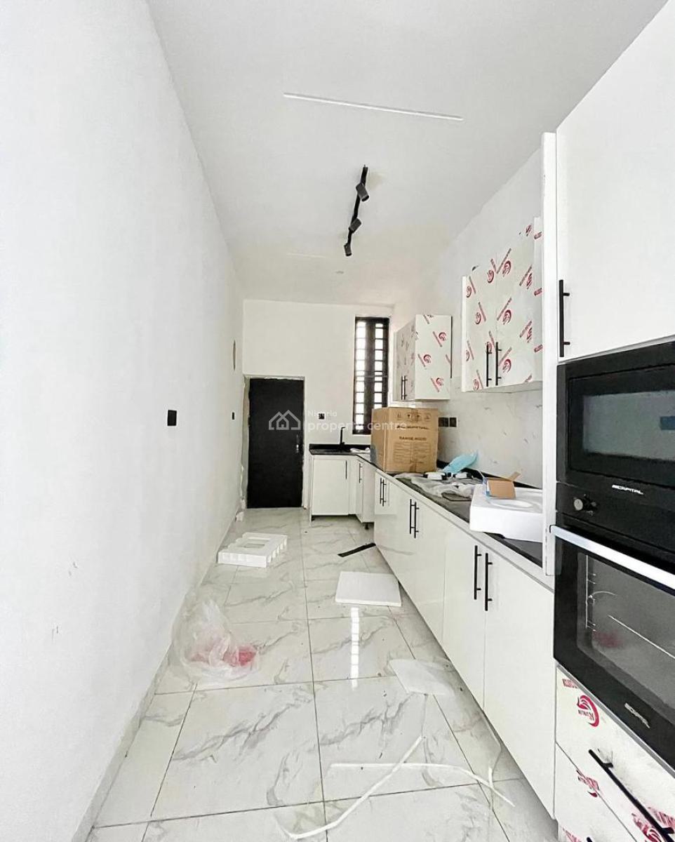 Luxury 2 Bedroom Apartment with Pool, Ologolo, Lekki, Lagos, Flat / Apartment for Sale