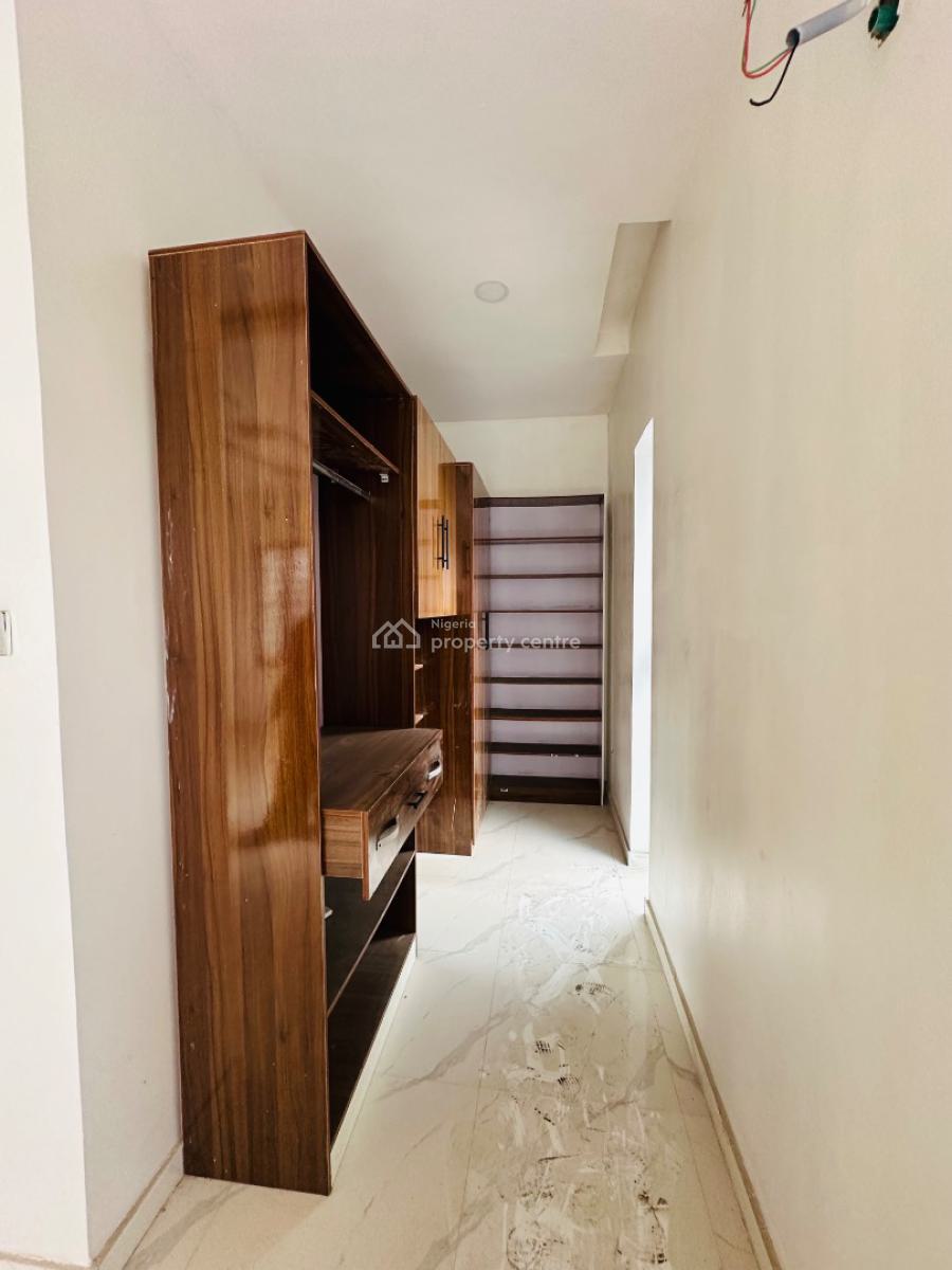 Nicely Built and Luxurious 5 Bedroom Fully Detached Duplex with Bq, Gra Phase 2, Magodo, Lagos, Detached Duplex for Sale