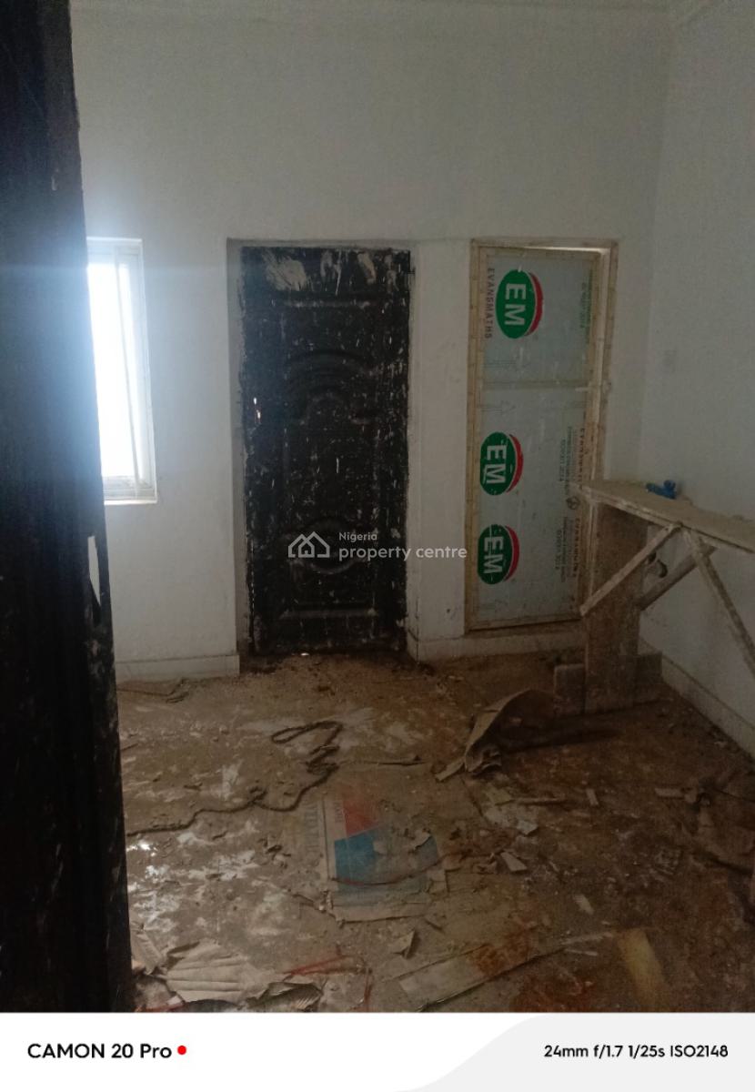 1 Storey Building Commercial Property, Along Futo/obinze Road Off Futo Junction Ph Road, Owerri Municipal, Imo, Block of Flats for Sale