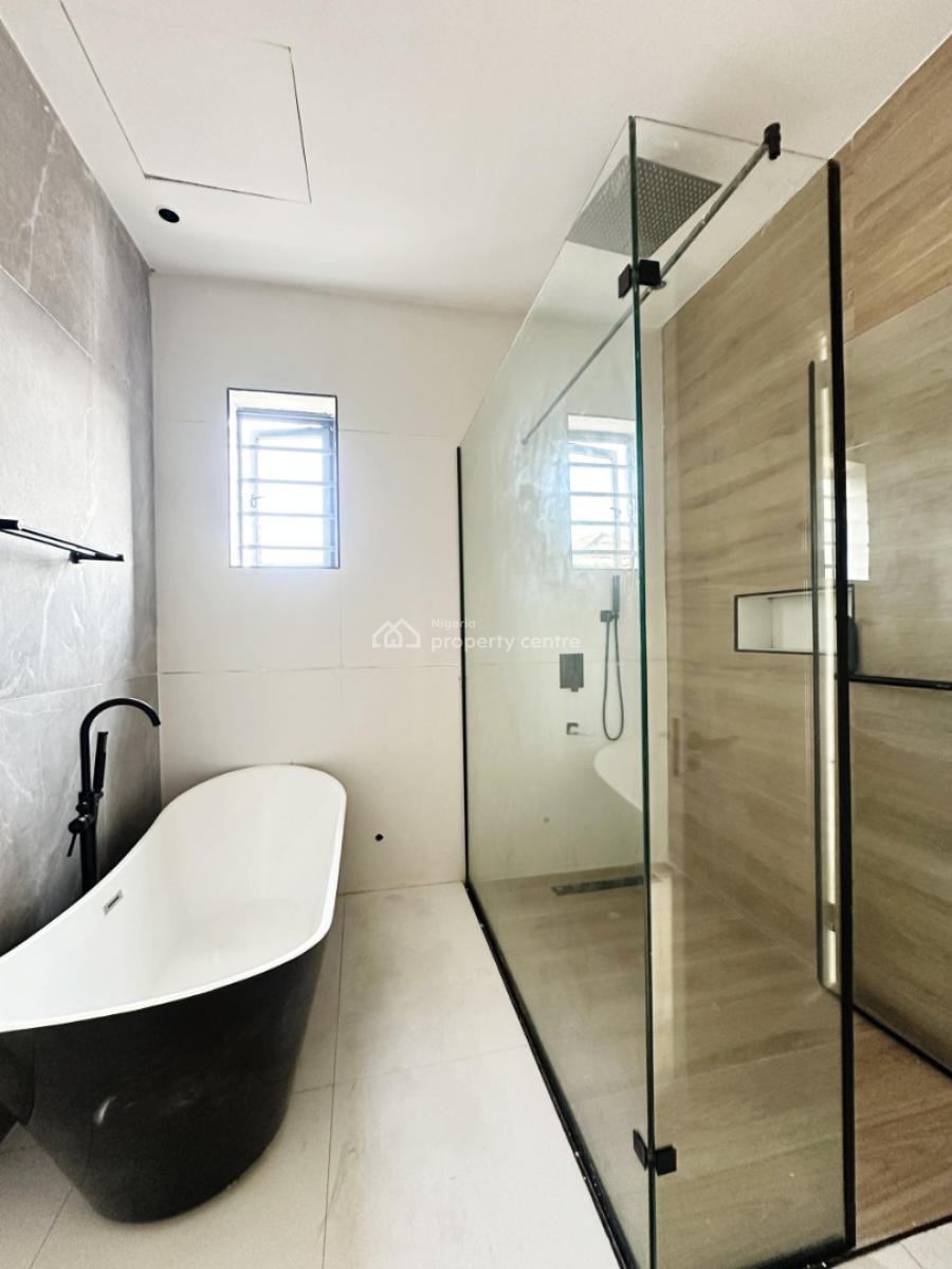 a Breathtaking of 6 Bedroom Fully-detached Duplex  with Pool & Bq., Close Proximity to Atlantic Mall,  Chevron Drive, Chevron, Lekki, Lagos, Detached Duplex for Sale