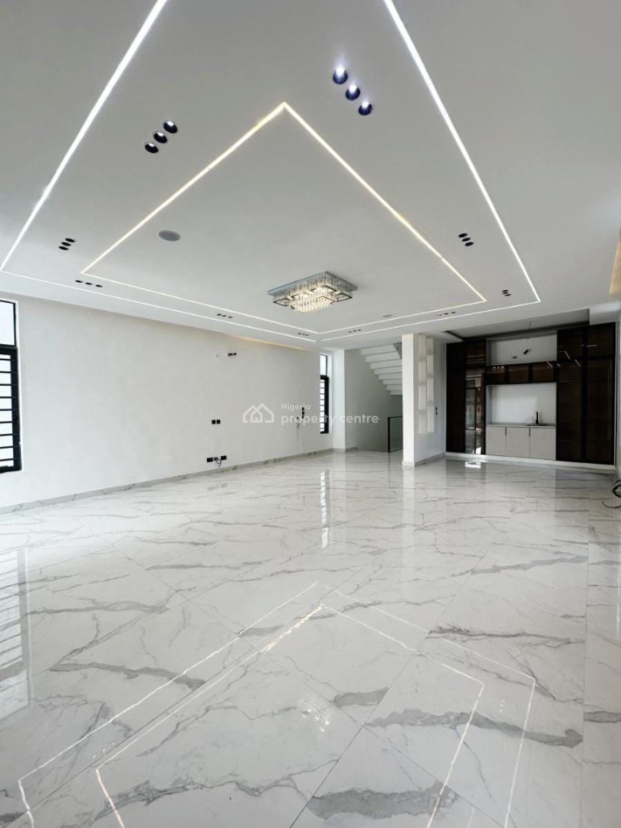 a Breathtaking of 6 Bedroom Fully-detached Duplex  with Pool & Bq., Close Proximity to Atlantic Mall,  Chevron Drive, Chevron, Lekki, Lagos, Detached Duplex for Sale
