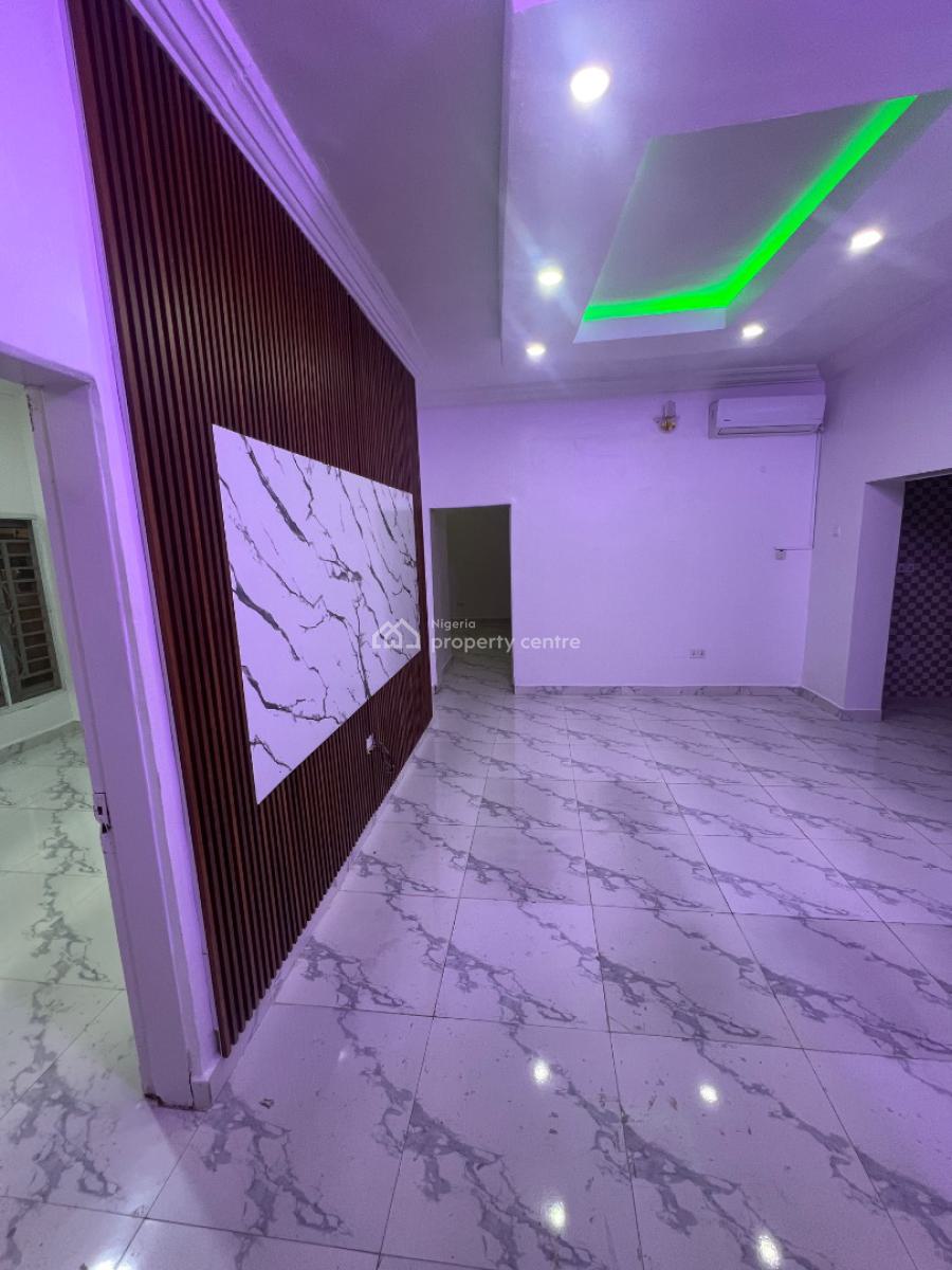 Super Clean 2-bedroom Flat All Rooms En-suite, Off Admiralty Way, Lekki Phase 1, Lekki, Lagos, Flat / Apartment for Rent