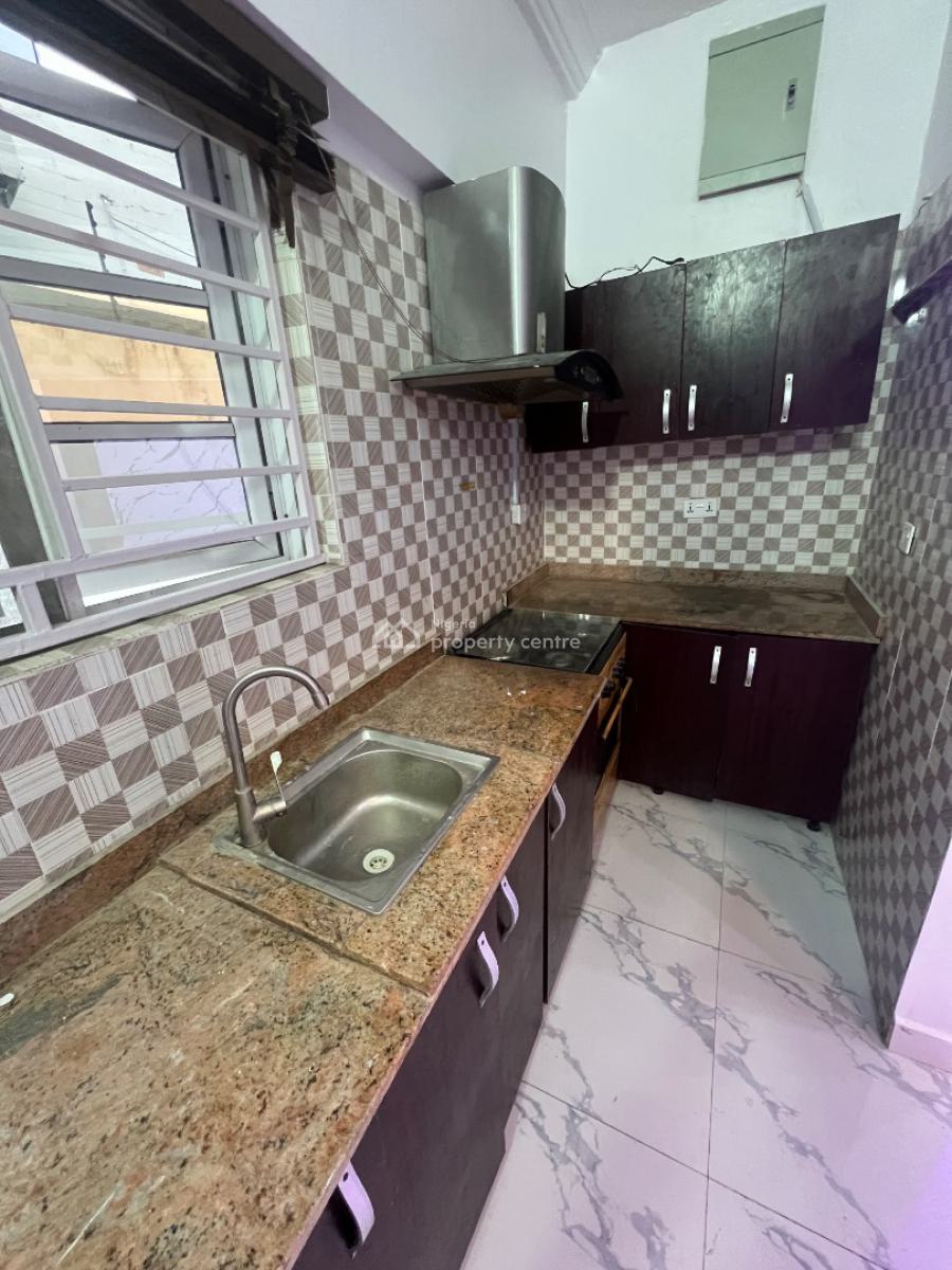 Super Clean 2-bedroom Flat All Rooms En-suite, Off Admiralty Way, Lekki Phase 1, Lekki, Lagos, Flat / Apartment for Rent