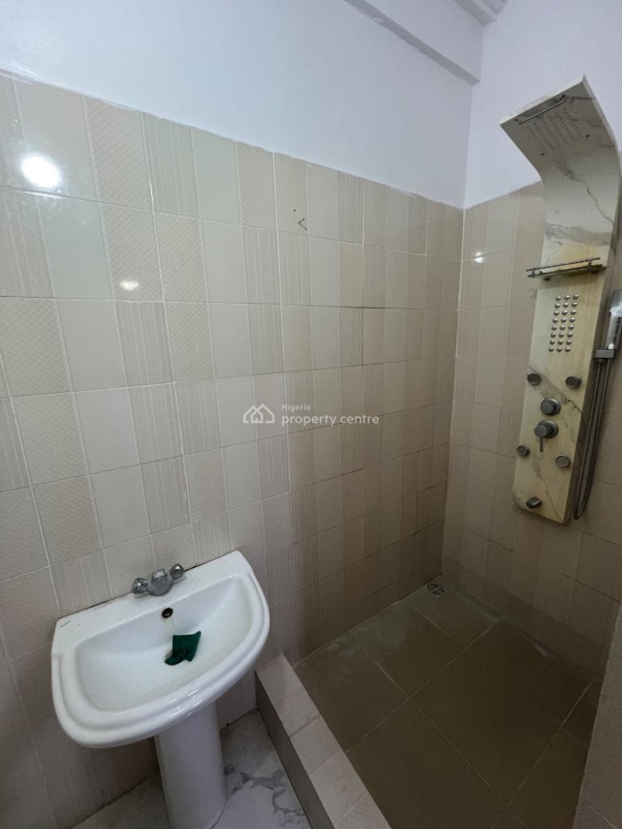 Super Clean 2-bedroom Flat All Rooms En-suite, Off Admiralty Way, Lekki Phase 1, Lekki, Lagos, Flat / Apartment for Rent