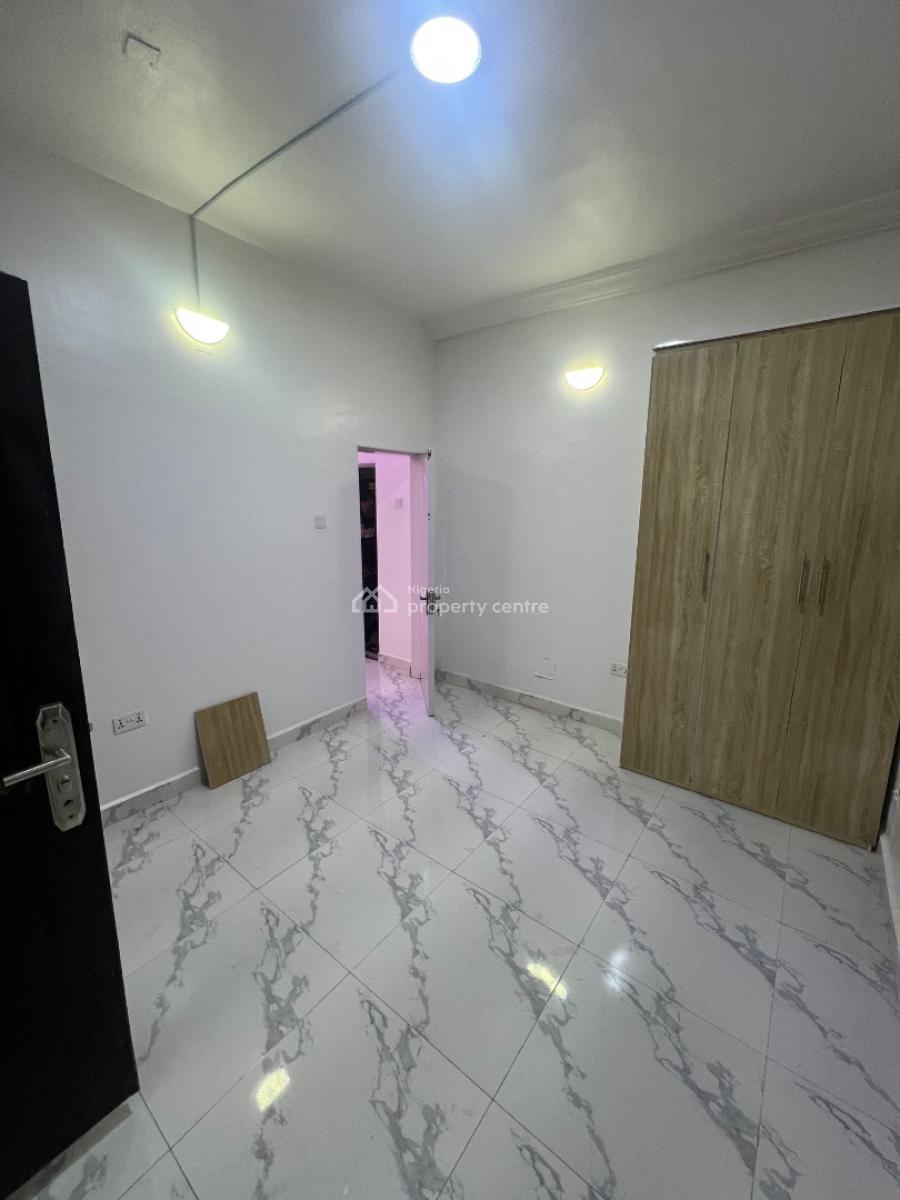 Super Clean 2-bedroom Flat All Rooms En-suite, Off Admiralty Way, Lekki Phase 1, Lekki, Lagos, Flat / Apartment for Rent