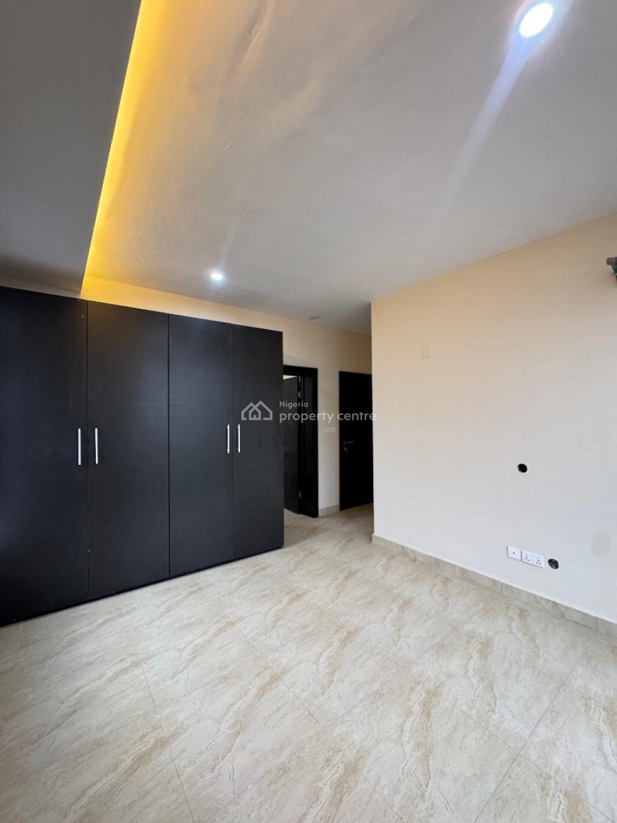 3 Bedroom Apartment with a Bq, Lekki Phase 1, Lekki, Lagos, Block of Flats for Sale