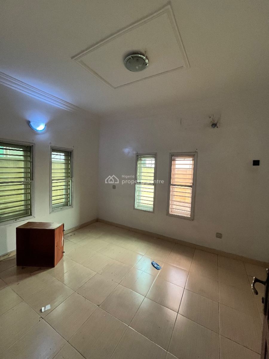 Exclusive 2 Bedroom Apartment, Unilag Estate, Gra Phase 1, Magodo, Lagos, Flat / Apartment for Rent