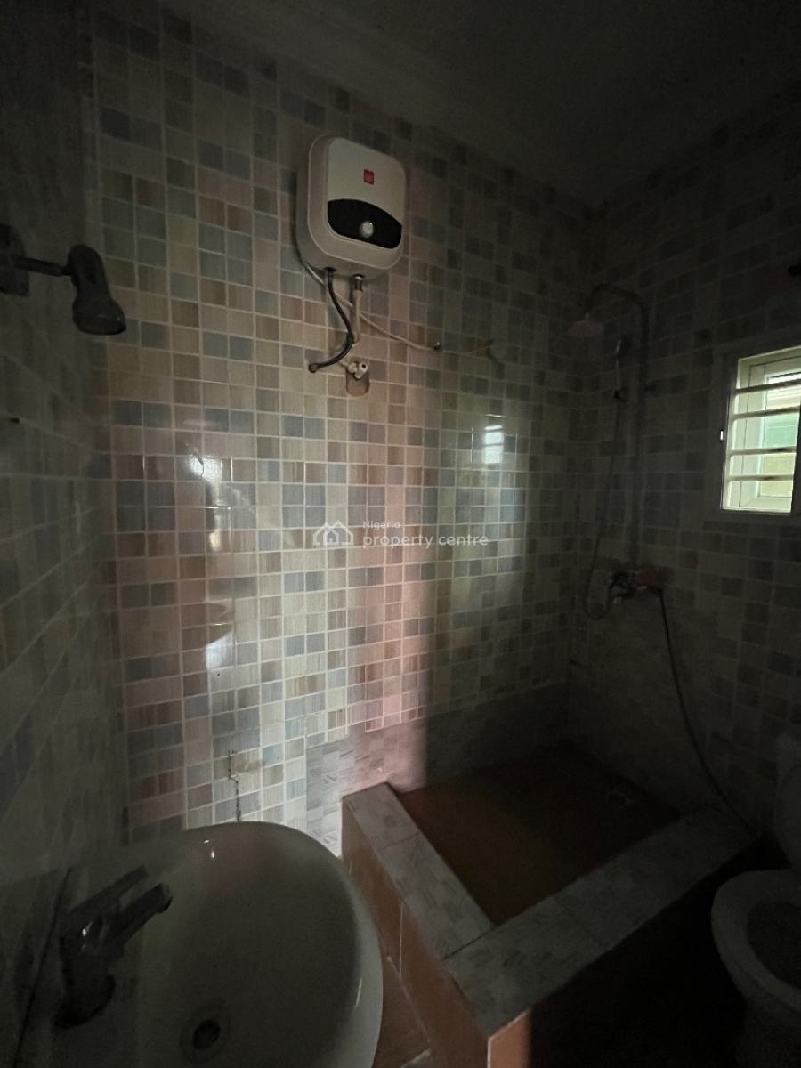 Exclusive 2 Bedroom Apartment, Unilag Estate, Gra Phase 1, Magodo, Lagos, Flat / Apartment for Rent