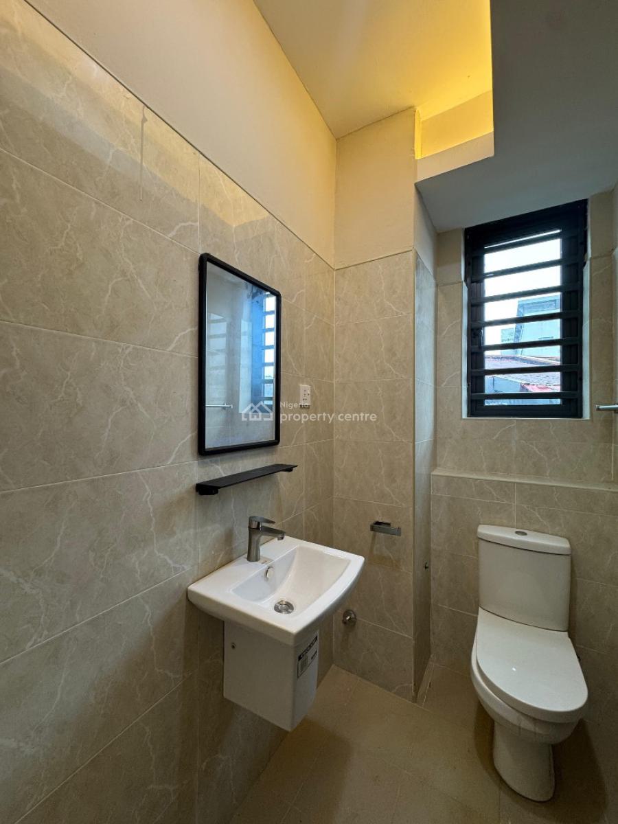 3 Bedroom Apartment with a Bq ( Location Is Best for Air Bnb), Lekki Phase 1, Lekki, Lagos, Flat / Apartment for Sale