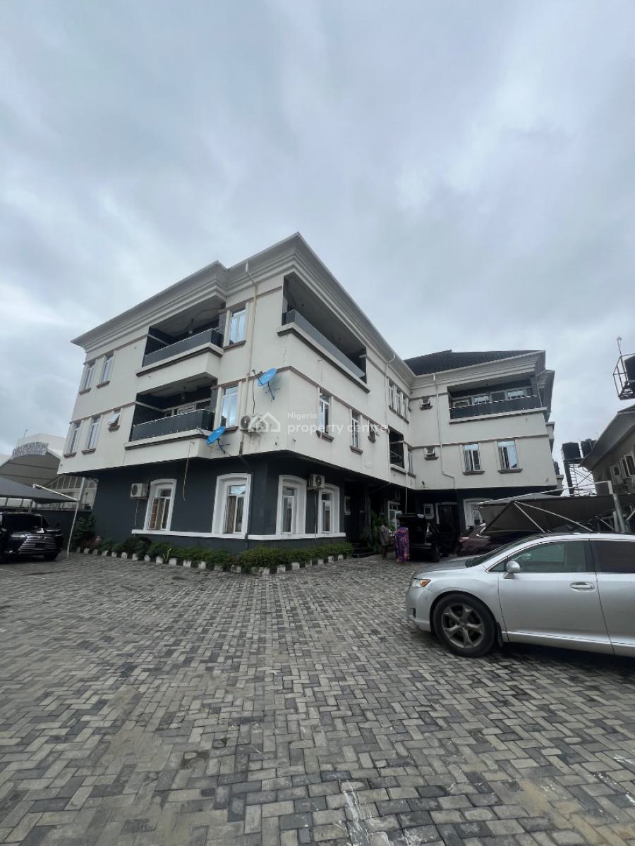 Spacious 3 Bedroom Terrace Duplex with Bq, Lekki Right, Lekki Phase 1, Lekki, Lagos, Terraced Duplex for Rent