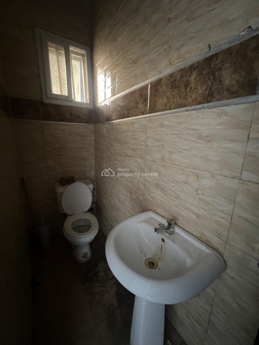 Spacious 3 Bedroom Terrace Duplex with Bq, Lekki Right, Lekki Phase 1, Lekki, Lagos, Terraced Duplex for Rent