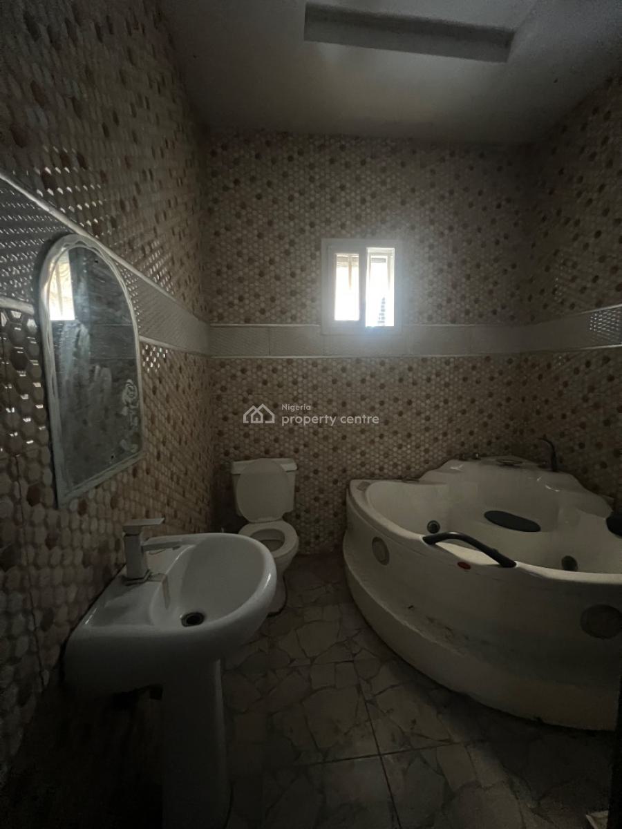 Spacious 3 Bedroom Terrace Duplex with Bq, Lekki Right, Lekki Phase 1, Lekki, Lagos, Terraced Duplex for Rent