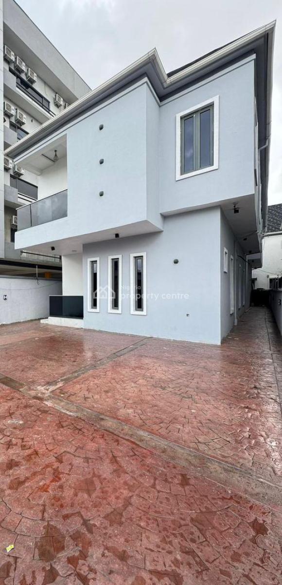 Very  Spacious 5 Bedroom Fully Detached Duplex with a Room Self Contai, Lekki Ikate Lagos, Ikate, Lekki, Lagos, Detached Duplex for Sale