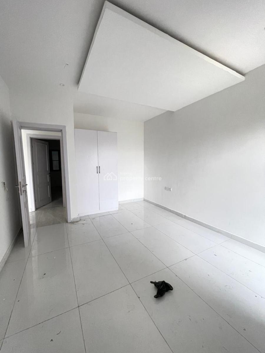 Luxurious 2 Bedroom Apartment with Swimming Pool, Gym, Features a Functional Elevator and Its Within a Flood Free Environmen, Ikate, Lekki, Lagos, Flat / Apartment for Sale