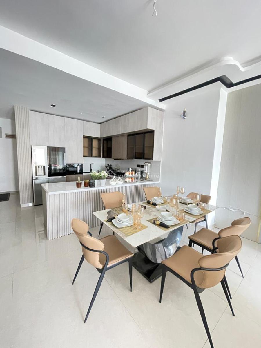 Luxury 2 Bedroom Apartment with  Payments Plan, Proper Documentation, Comes with a Swimming Pool,  Elevator, Gym,concierge, Lekki Phase 1, Lekki, Lagos, Block of Flats for Sale